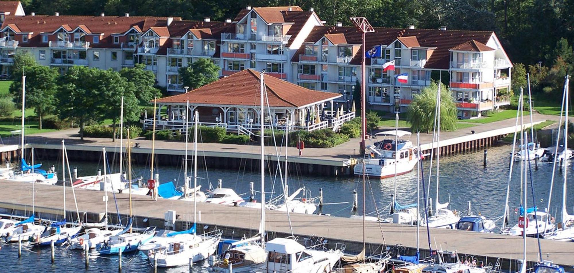 Apartment E 222, Alte Werft 24 *